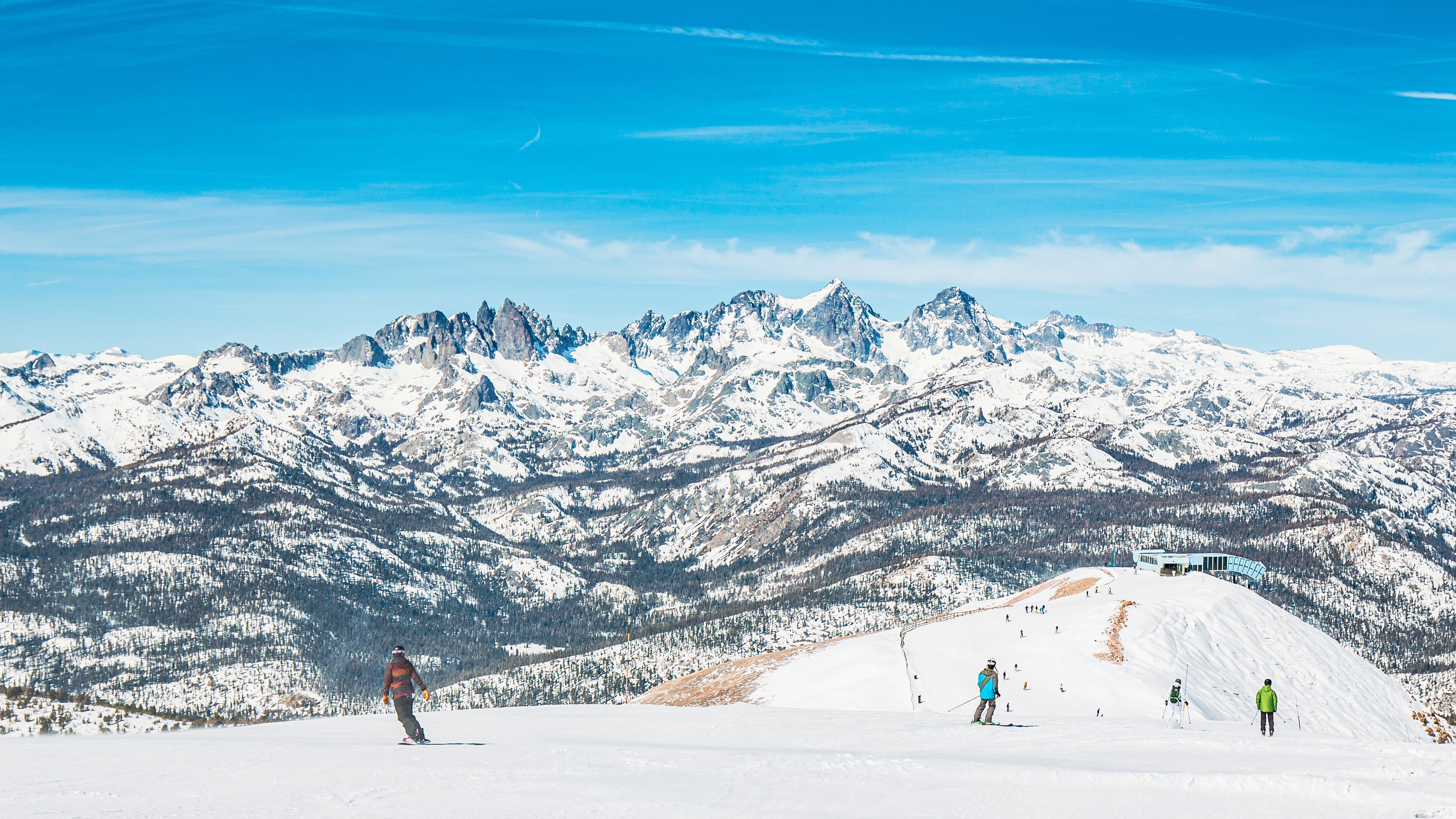 Mammoth Mountain Skiing, Photo byDakota Snider