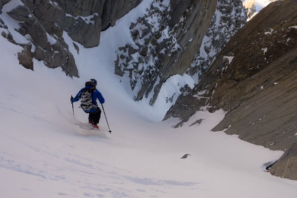 Expert skiing at Mammoth Mountain