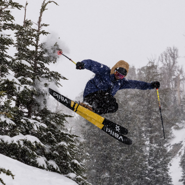 Skiing Mammoth Mountain, photo source: Chris Pondella