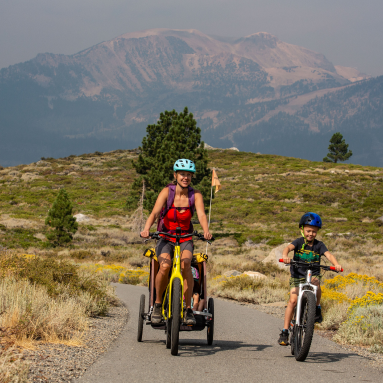 Family biking in the Eastern Sierra